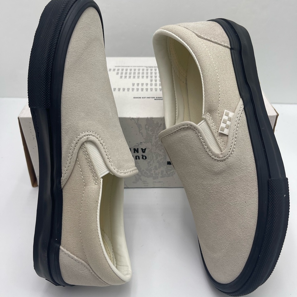Vans Men's Skate Slip-On
Tan/Black Sneakers
VN0A2Z31Y59
Beige Slip-On Sneakers - Picture 5 of 16